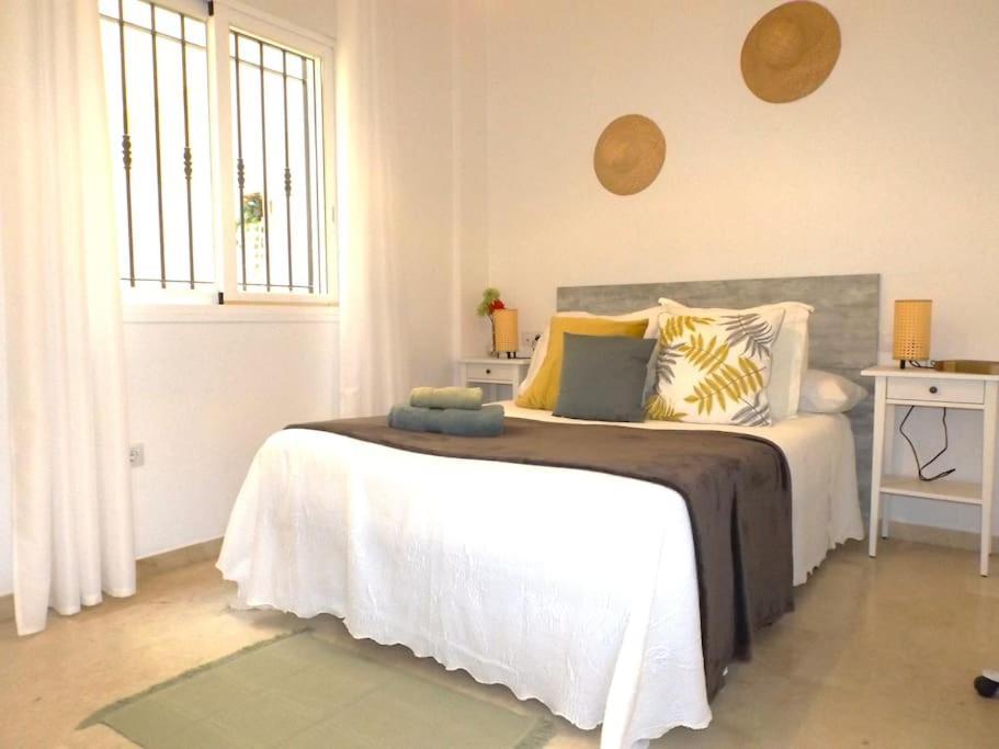 Apartamento Suite Centrico B Malaga Ngoại thất bức ảnh